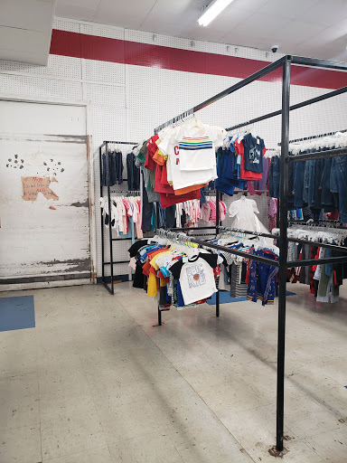 Thrift Store «Park Avenue Thrift», reviews and photos, 1021 Jesse Jewell Pkwy, Gainesville, GA 30501, USA