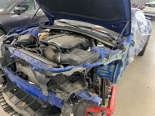 Auto Repair Shop «Oxmoor Collision Repair Center», reviews and photos, 11505 Electron Dr, Louisville, KY 40299, USA