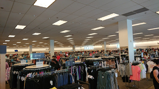 Department Store «Nordstrom Rack», reviews and photos, 17200 Southcenter Pkwy, Tukwila, WA 98188, USA