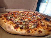 Plats et boissons du Pizzeria Distributeur Pizza Delice F2r à Chauray - n°3