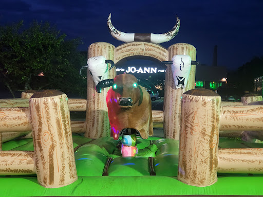 Movie Theater «Regal Cinemas Fox Run 15 & RPX», reviews and photos, 45 Gosling Rd, Newington, NH 03801, USA