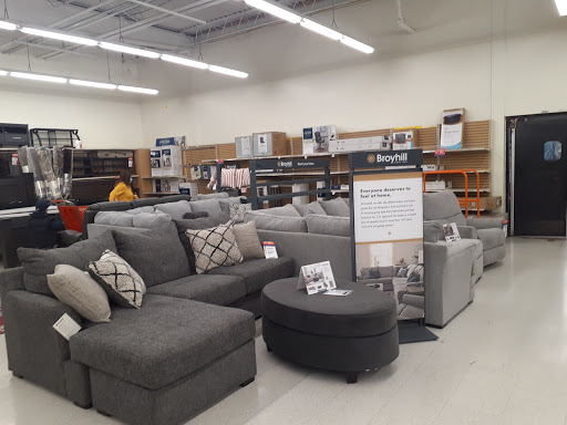 Cheap furniture stores Milwaukee