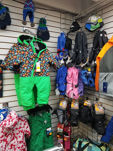 Outdoor Sports Store «Redding Sports Ltd», reviews and photos, 950 Hilltop Dr, Redding, CA 96003, USA