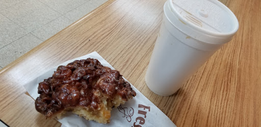 Donut Shop «16th Street Donut Shop», reviews and photos, 1601 F St, Sacramento, CA 95814, USA