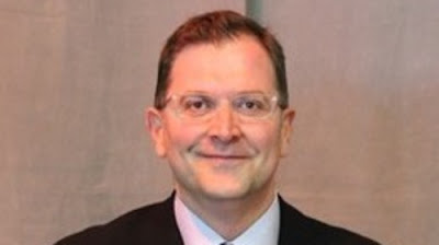 Dr Marinos FYSEKIDIS à Paris