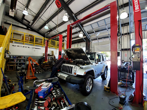 Auto Repair Shop «Meineke Car Care Center», reviews and photos, 2438 Limestone Pkwy, Gainesville, GA 30501, USA