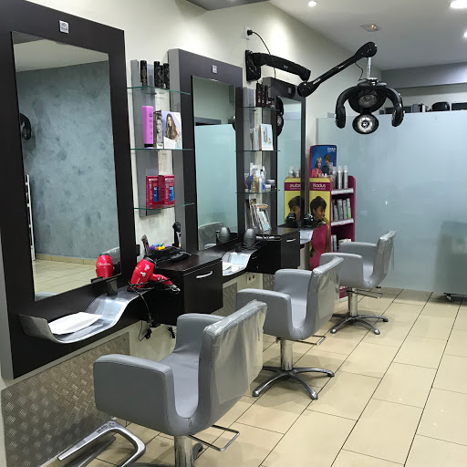 Peluquería de La O en Roses, Girona