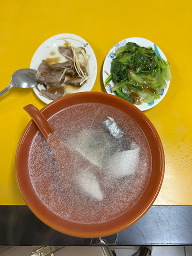 城門碗粿肉粽傳統美食(鱸魚湯) 的照片