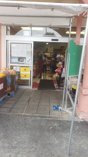 Grocery Store «La Plaza Market», reviews and photos, 40 S Rengstorff Ave, Mountain View, CA 94040, USA