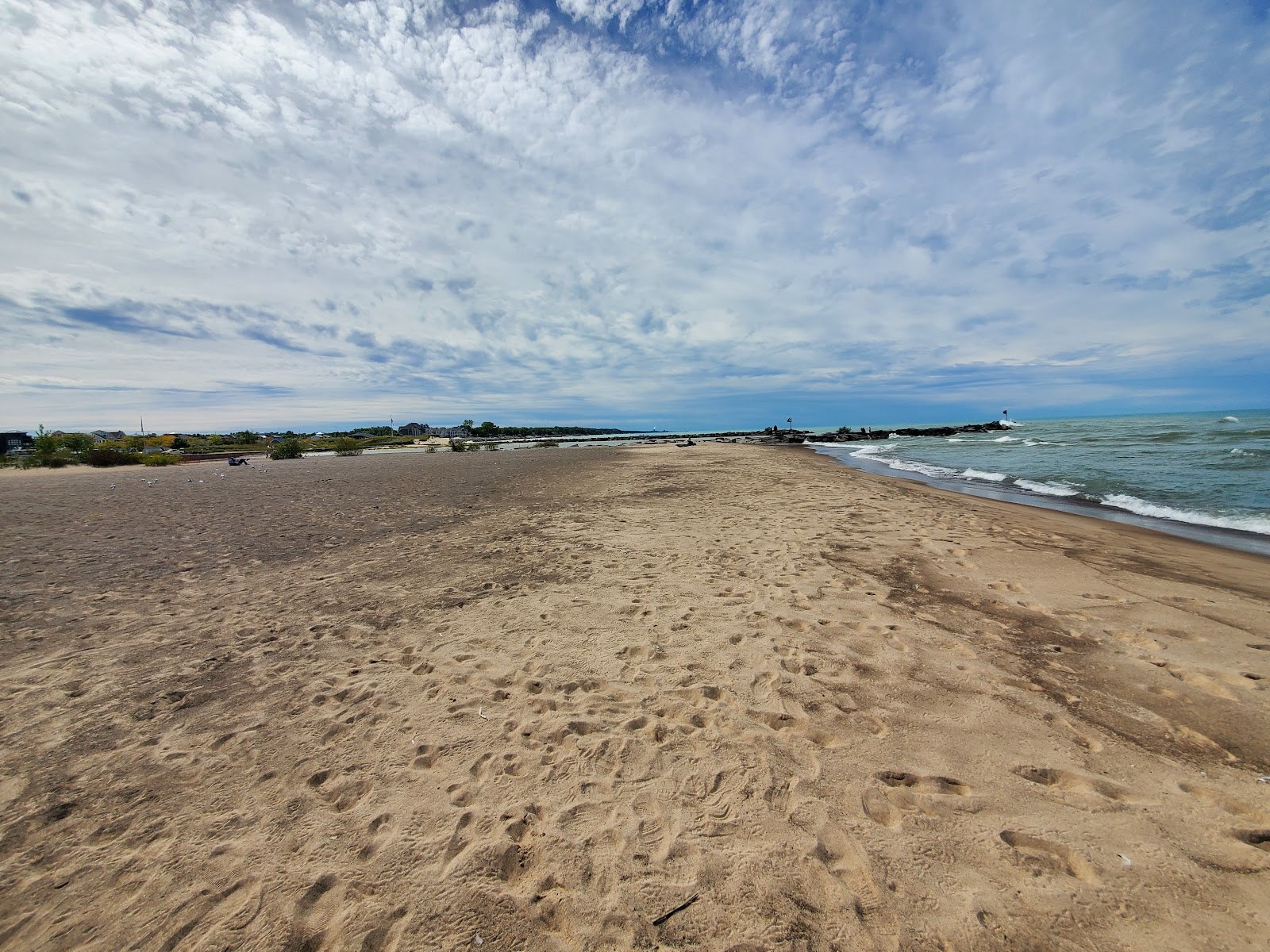 Fotografie cu New Buffalo Beach - locul popular printre cunoscătorii de relaxare