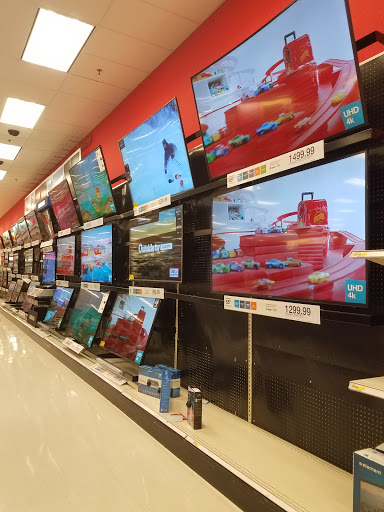 Department Store «Target», reviews and photos, 2295 SE Tualatin Valley Hwy, Hillsboro, OR 97123, USA