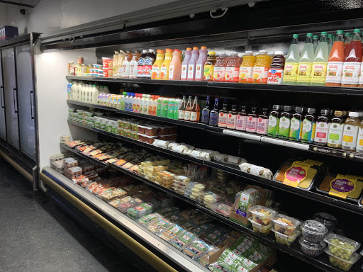 Liquor Store «Fort Point Market», reviews and photos, 369 Congress St, Boston, MA 02210, USA