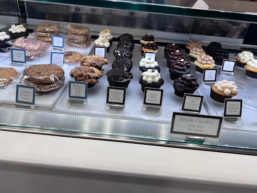 Bakery «Sugar Bliss Cake Boutique», reviews and photos, 115 N Wabash Ave, Chicago, IL 60602, USA