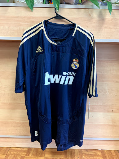 Sporting Goods Store «Soccer Mundial Sporting Goods», reviews and photos, 5805 S Gessner Rd, Houston, TX 77036, USA