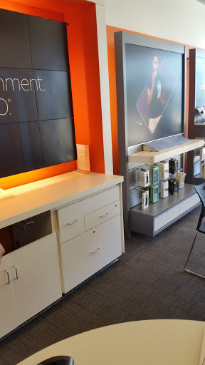 Cell Phone Store «AT&T Authorized Retailer», reviews and photos, 2721 TX-121 #100, Euless, TX 76039, USA