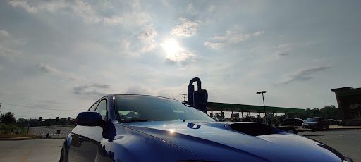 Screaming Eagle Express Car Wash en Clarksville