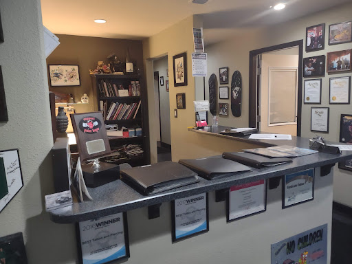 Tattoo Shop «Syndicate Tattoo», reviews and photos, 4010 Grass Valley Hwy, Auburn, CA 95602, USA