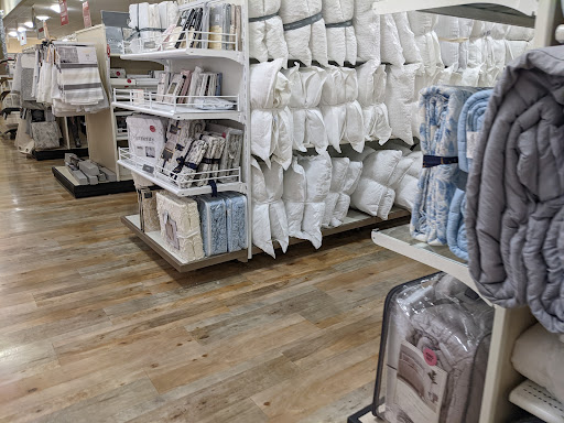 Department Store «HomeGoods», reviews and photos, 12955 W Center Rd, Omaha, NE 68144, USA