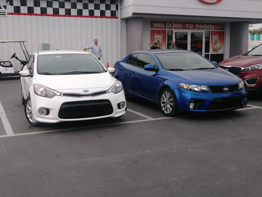 Car Dealer «Friendly Kia», reviews and photos, 5819 US-19, New Port Richey, FL 34652, USA