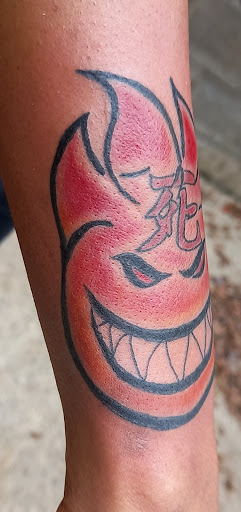 Explore large thigh tattoo ideas, creative tattoo ideas in Meridian, available at SK-Tattoo1