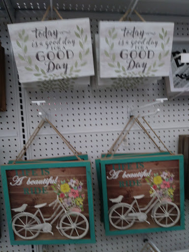 Fabric Store «Jo-Ann Fabrics and Crafts», reviews and photos, 4190 E Court St #101, Burton, MI 48509, USA