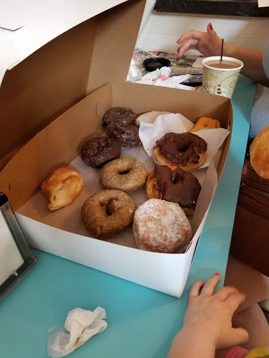 Donut Shop «Mary Lou Donuts», reviews and photos, 1830 S 4th St, Lafayette, IN 47905, USA