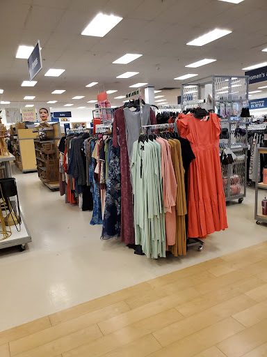 Department Store «Marshalls», reviews and photos, 550 Kinderkamack Rd, Emerson, NJ 07630, USA