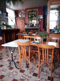 Atmosphère du Restaurant Café Aux Trois Moulins à Cassel - n°11