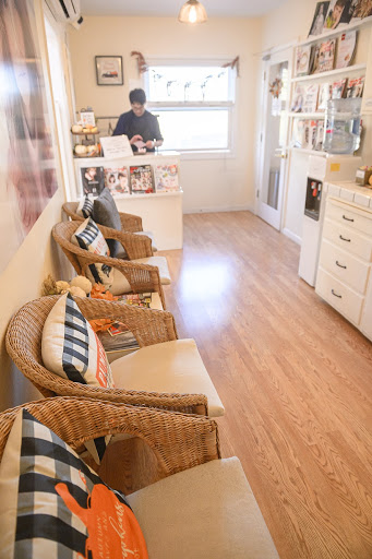 Hair Salon «D & H Hair Salon», reviews and photos, D & H Hair Salon, 14531 Big Basin Way, Saratoga, CA 95070, USA