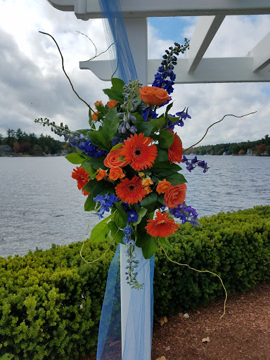 Florist «Wisteria Flower Shoppe, LLC», reviews and photos, 22 E Broadway, Derry, NH 03038, USA
