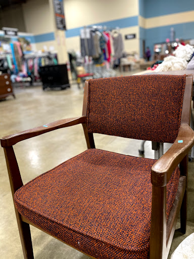 Thrift Store «Missions Thrift Store», reviews and photos, 2721 E Millbrook Rd, Raleigh, NC 27604, USA