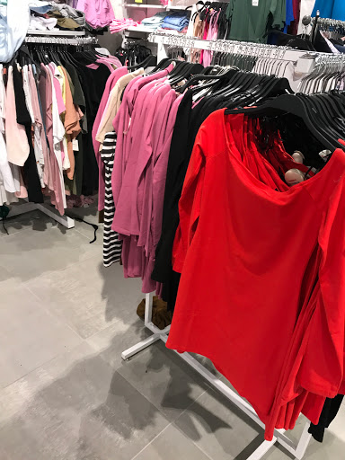 Clothing Store «Forever 21», reviews and photos, 10300 Little Patuxent Pkwy #1780, Columbia, MD 21044, USA