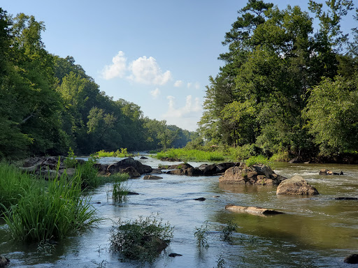 Haw River Canoe Launch (Lower Haw put-in, Middle Haw take-out)