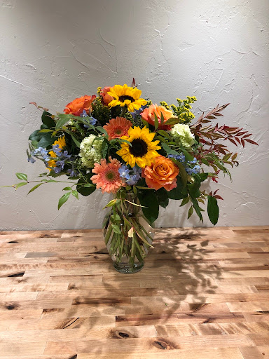 Florist «A Secret Garden», reviews and photos, 100 E Meadow Dr # 3, Vail, CO 81657, USA