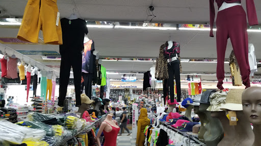 Beauty Supply Store «Victoria Beauty Supply», reviews and photos, 430 W North Ave, Milwaukee, WI 53212, USA