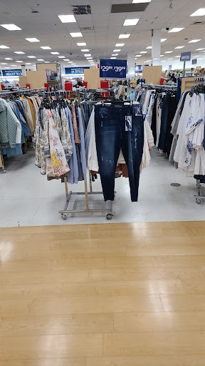 Department Store «Marshalls», reviews and photos, 90 Pleasant Valley Rd., Methuen, MA 01844, USA