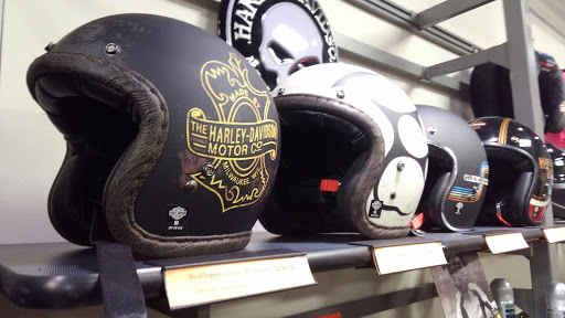Harley-Davidson Dealer «Wild Fire Harley-Davidson», reviews and photos, 120 W North Ave, Villa Park, IL 60181, USA