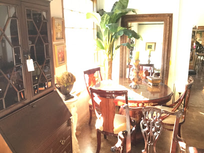 C'est Bon Quality Consignment Furniture in Baton Rouge, LA