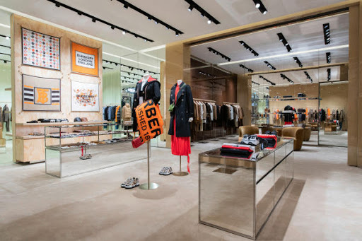 Clothing Store «Burberry», reviews and photos, 450 Nichols Rd, Kansas City, MO 64112, USA