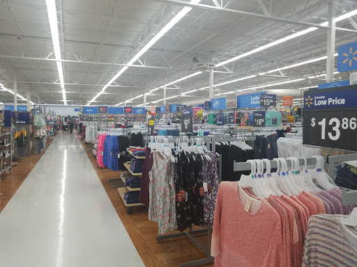 Department Store «Walmart Supercenter», reviews and photos, 2500 Lake Shore Dr E, Ashland, WI 54806, USA