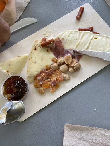 Winery «Round Barn Winery, Distillery & Brewery», reviews and photos, 10983 Hills Rd, Baroda, MI 49101, USA