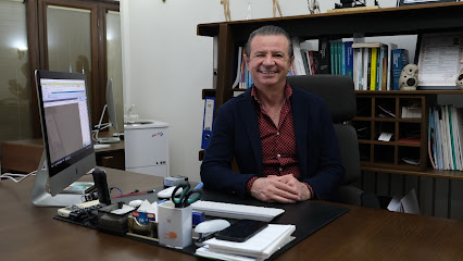 Prof. Dr. Ahmet Akçay, Çocuk Alerji, İmmünoloji ve Çocuk Göğüs Hastalıkları Uzmanı