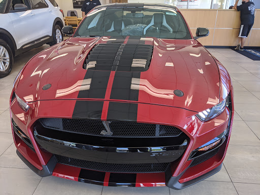 Ford Dealer «Hopkins Ford of Elgin», reviews and photos, 1045 E Chicago St, Elgin, IL 60120, USA