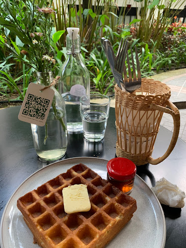 Phone number for The Food Peeps Coffee and Deli