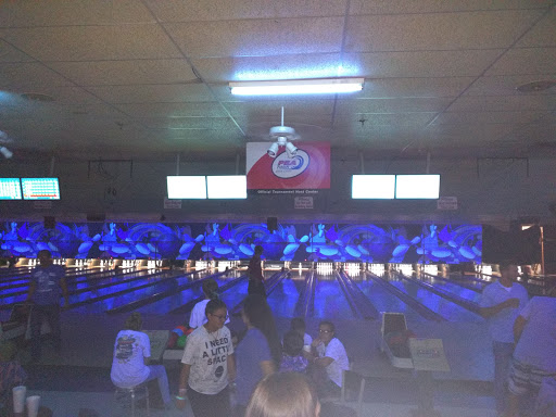 Bowling Alley «Fort Walton Beach Bowl», reviews and photos, 745 Beal Pkwy NW, Fort Walton Beach, FL 32547, USA