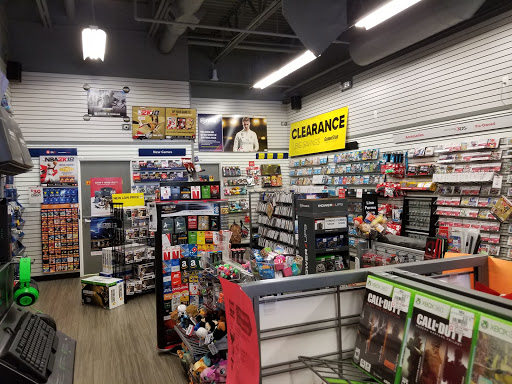 Video Game Store «GameStop», reviews and photos, 1867 Southfield Rd, Lincoln Park, MI 48146, USA