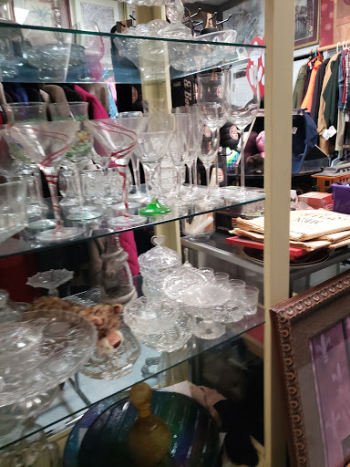 Thrift Store «Explosive Bargains & Thrift», reviews and photos, 127 Smithtown Blvd, Nesconset, NY 11767, USA