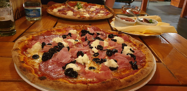 La Cuptor - Pizzeria Restaurant - <nil>