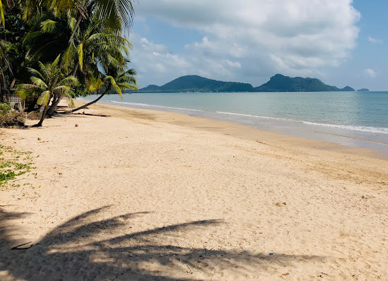 Sai Ri Sawi Beach