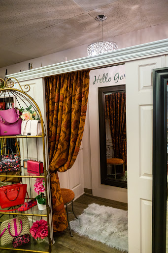 Consignment Shop «Flatter Me...Again!», reviews and photos, 5753 E Santa Ana Canyon Rd, Anaheim, CA 92807, USA